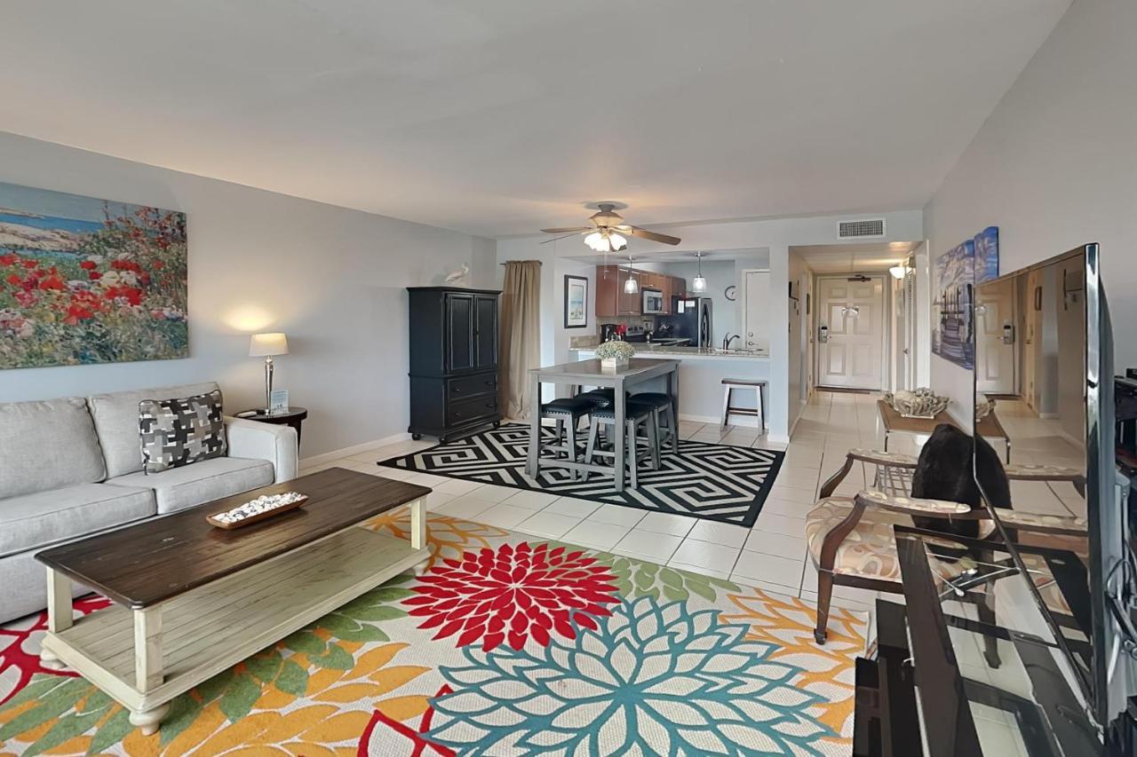 Edgewater 306 Apartment